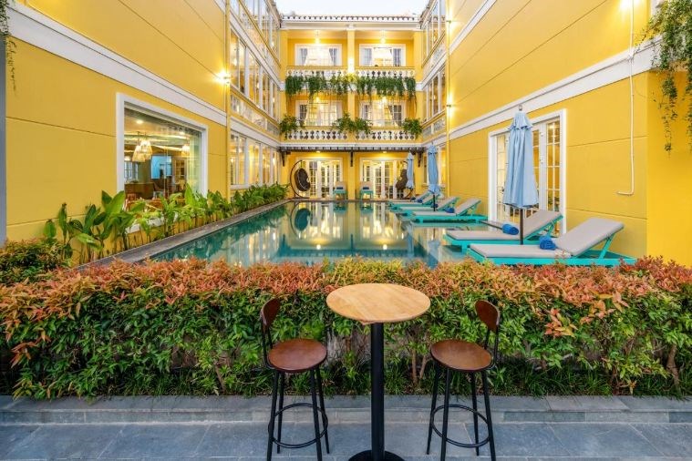 Triple Riverside Villa Hội An